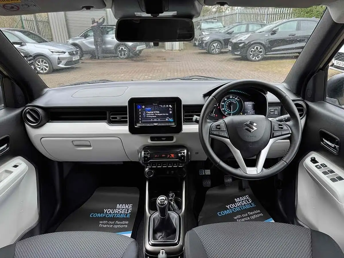 2017-suzuki-ignis-12-dualjet-sz5-shvs-big-16