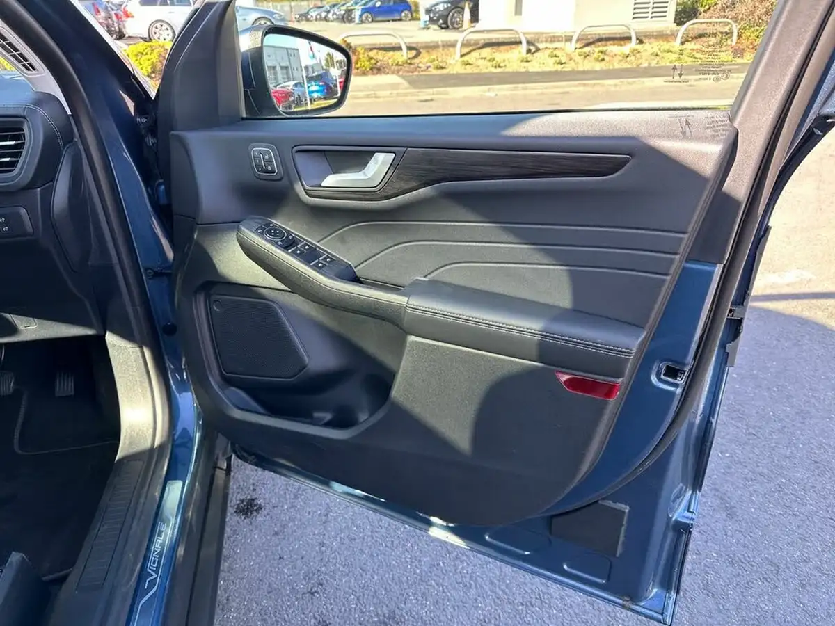 2024-ford-kuga-25t-vignale-190ps-fhev-big-34