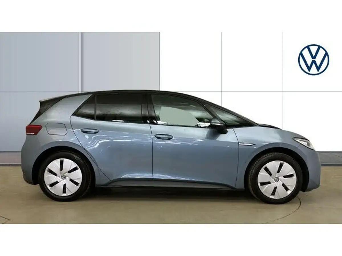 2022-volkswagen-id3-e-family-204ps-performance-big-3