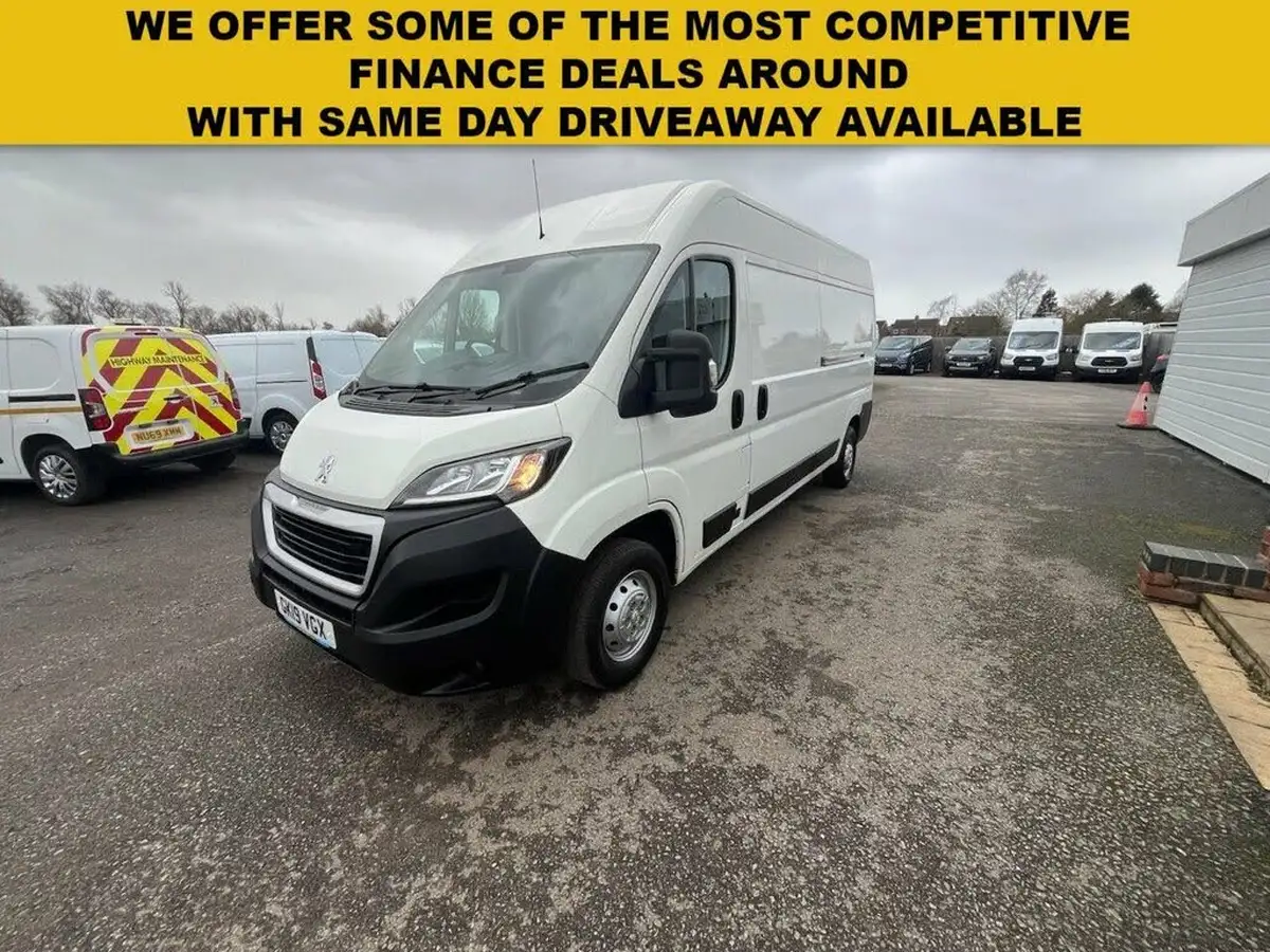 2019-peugeot-boxer-20-bluehdi-professional-335-l3-h2-big-3