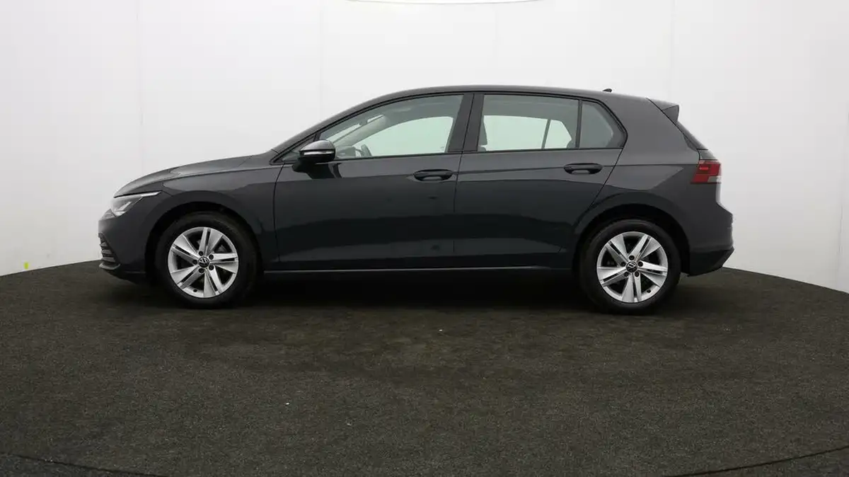 2023-volkswagen-golf-15-tsi-life-130ps-hatchback-big-3