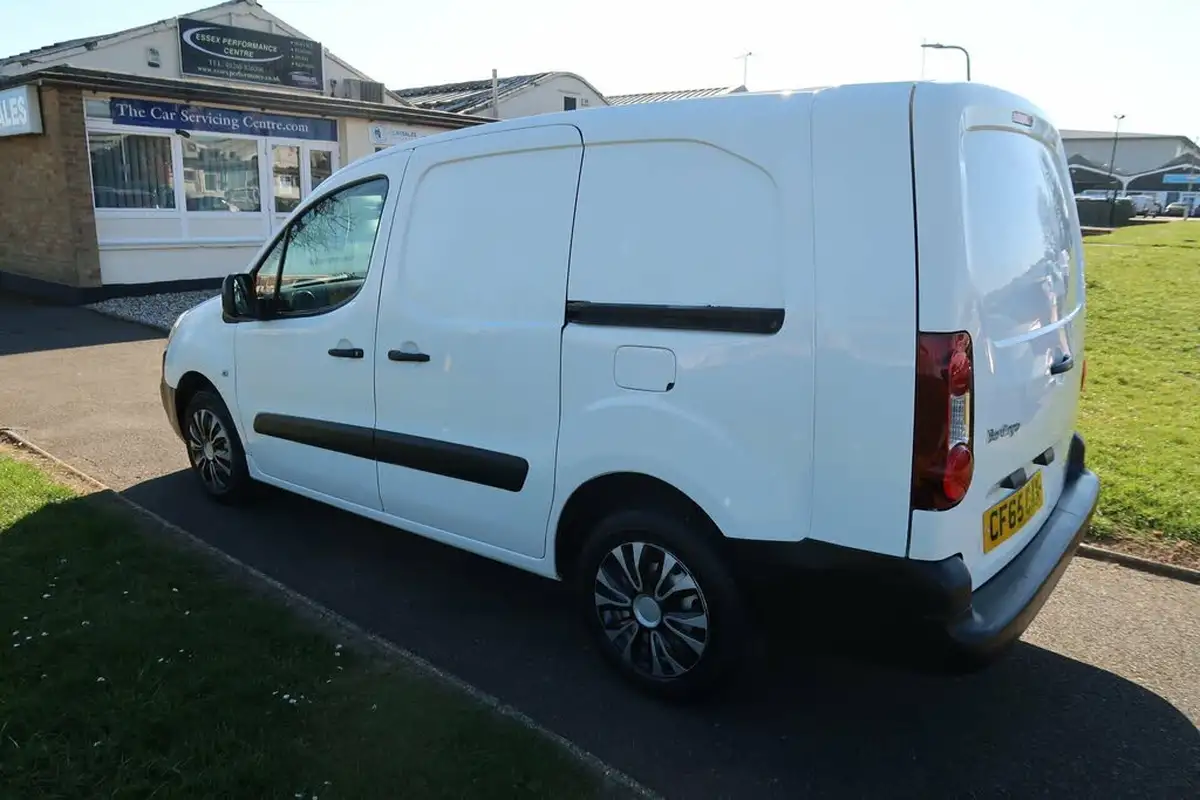 2016-citroen-berlingo-16td-l2-725-x-16hdi-90-big-8