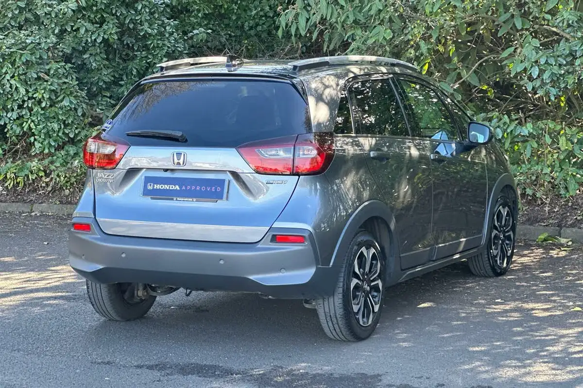 2022-honda-jazz-15-i-mmd-ex-109ps-big-10