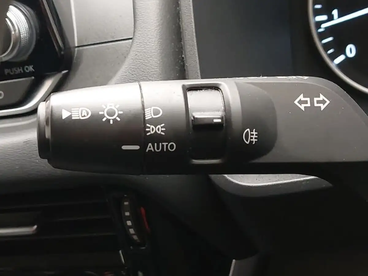 2021-nissan-qashqai-13-dig-t-visia-big-14