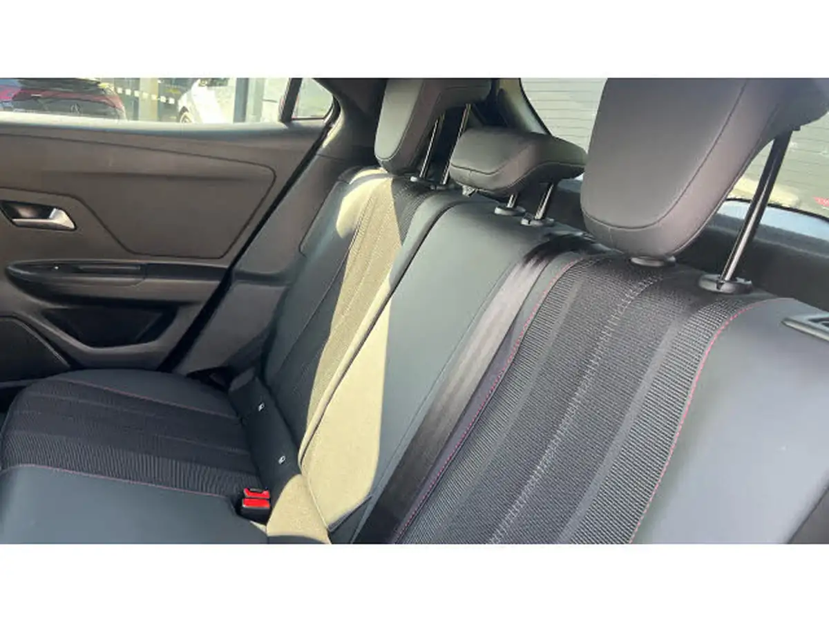 2023-vauxhall-mokka-12-gs-136ps-big-15