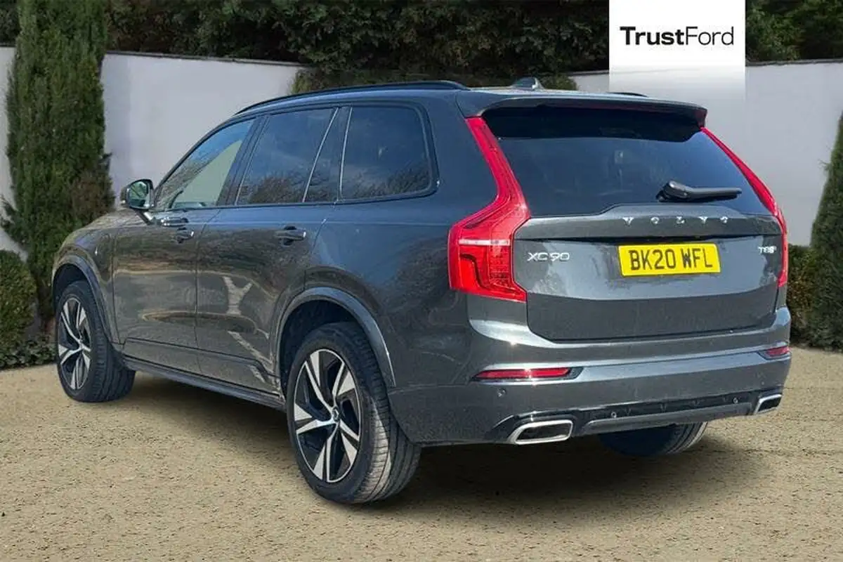 2020-volvo-xc90-20-t8-r-design-twin-engine-big-1