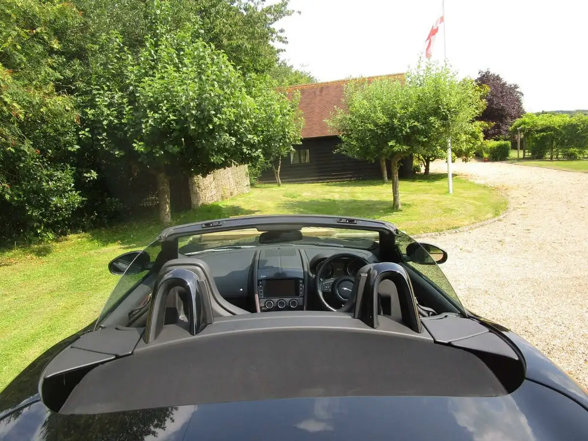 2015-jaguar-f-type-50-r-convertible-awd-big-11