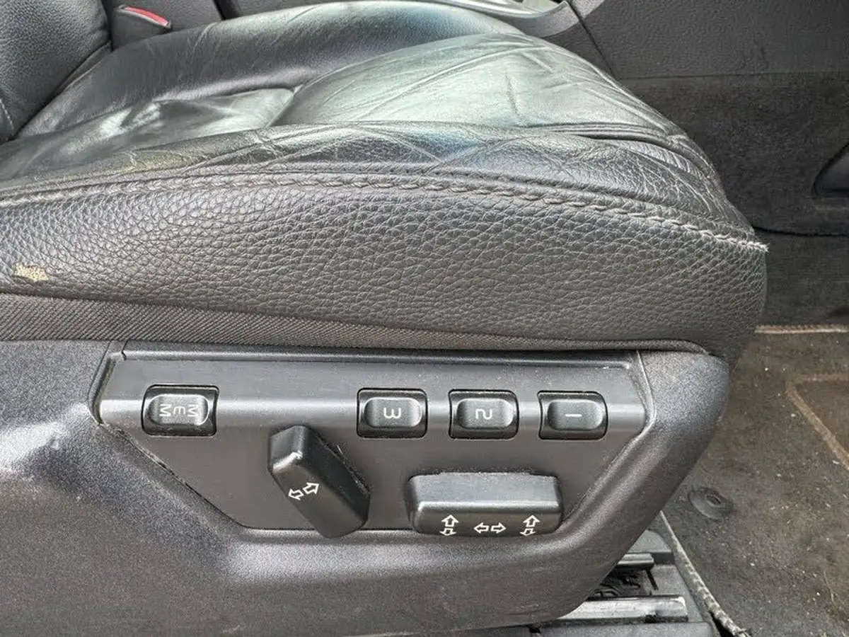 2011-volvo-xc90-24td-d5-se-200ps-geartronic-big-11
