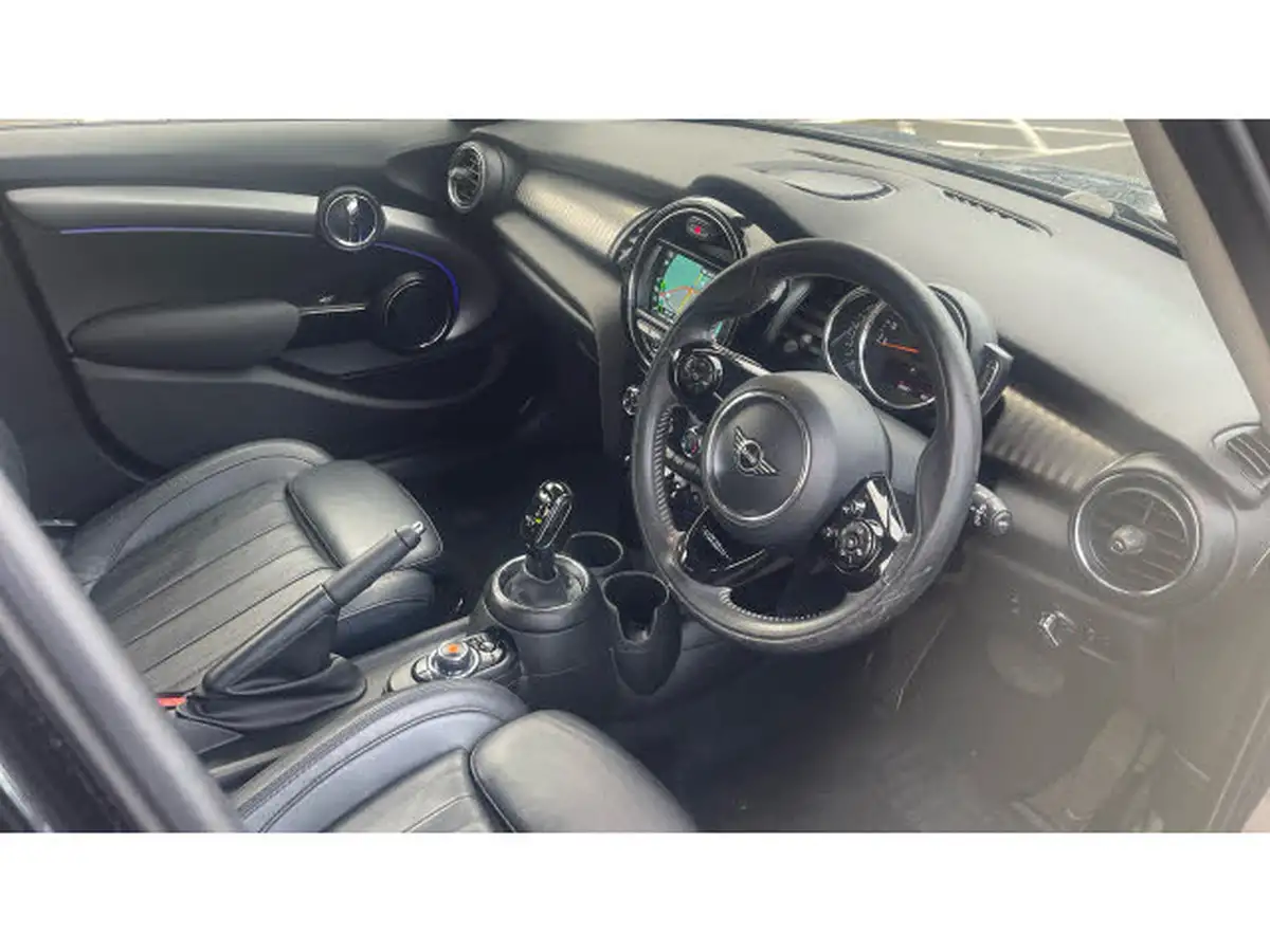 2020-mini-cooper-15-cooper-exclusive-hatchback-5d-auto-big-10