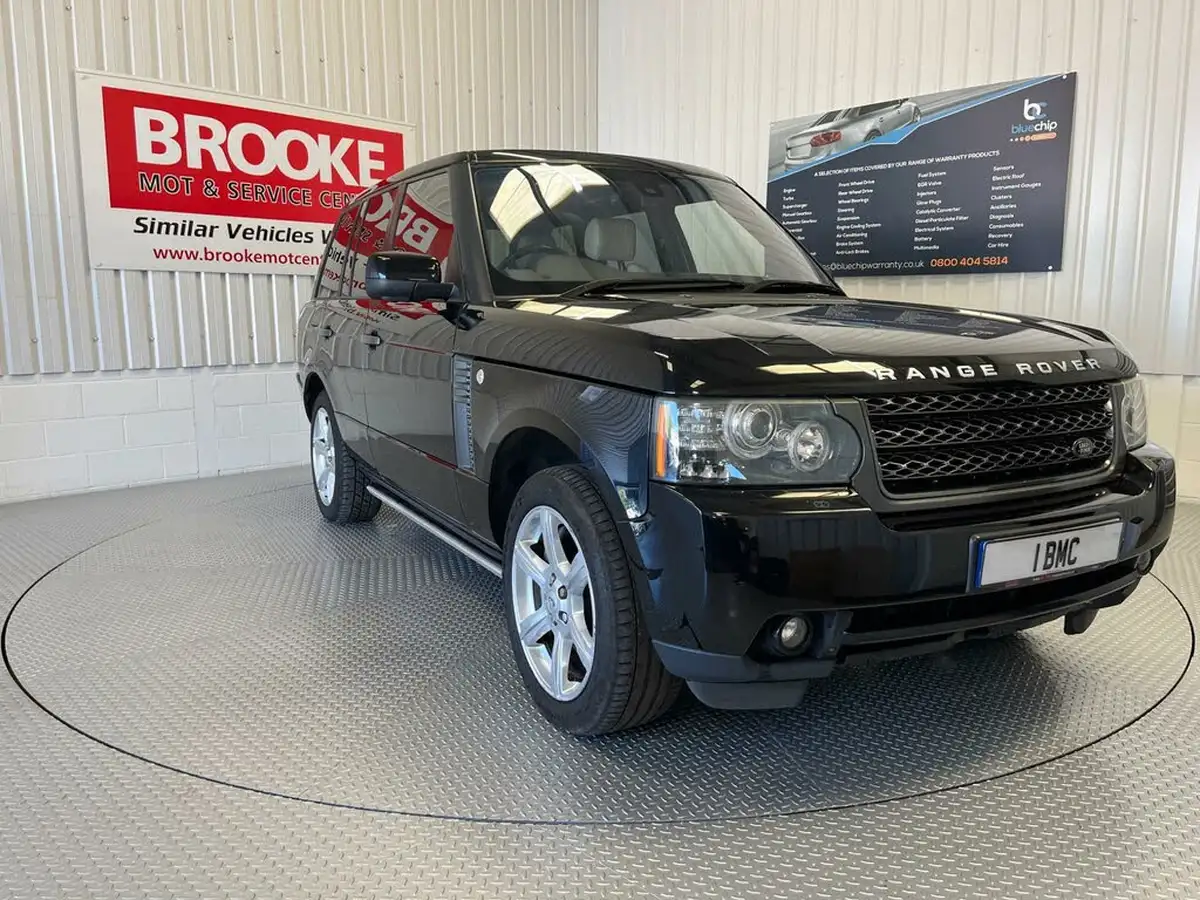 2010-land-rover-range-rover-44td-vogue-se-big-0