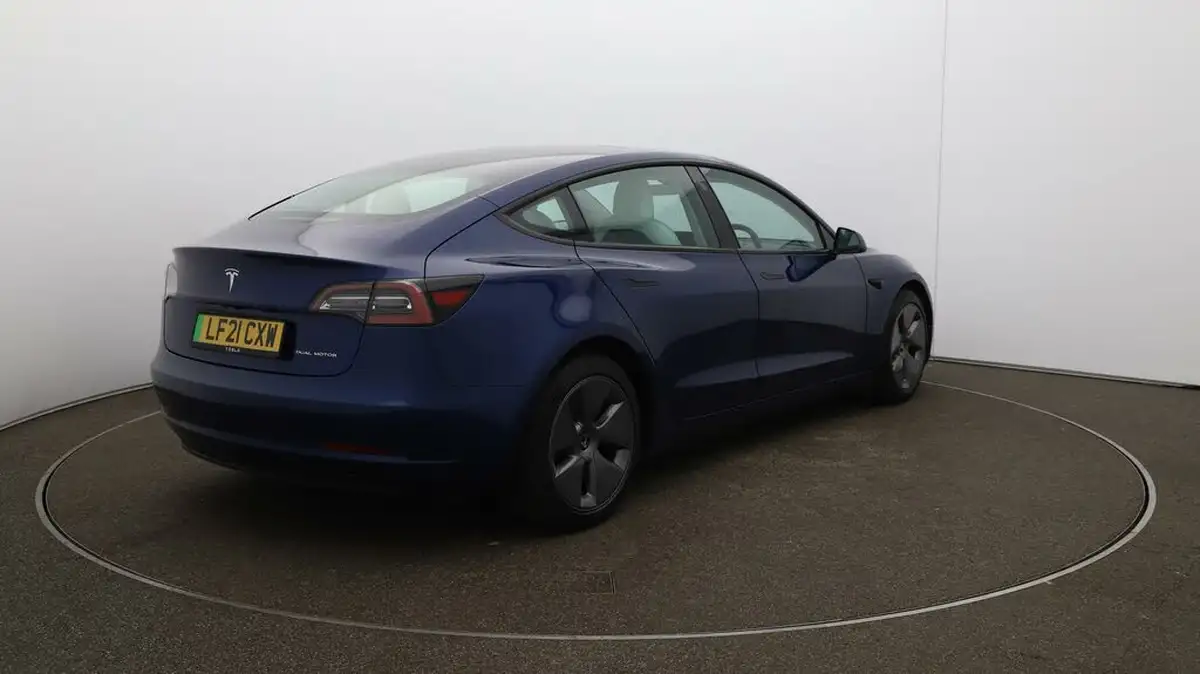 2021-tesla-model-3-e-long-range-4x4-big-7
