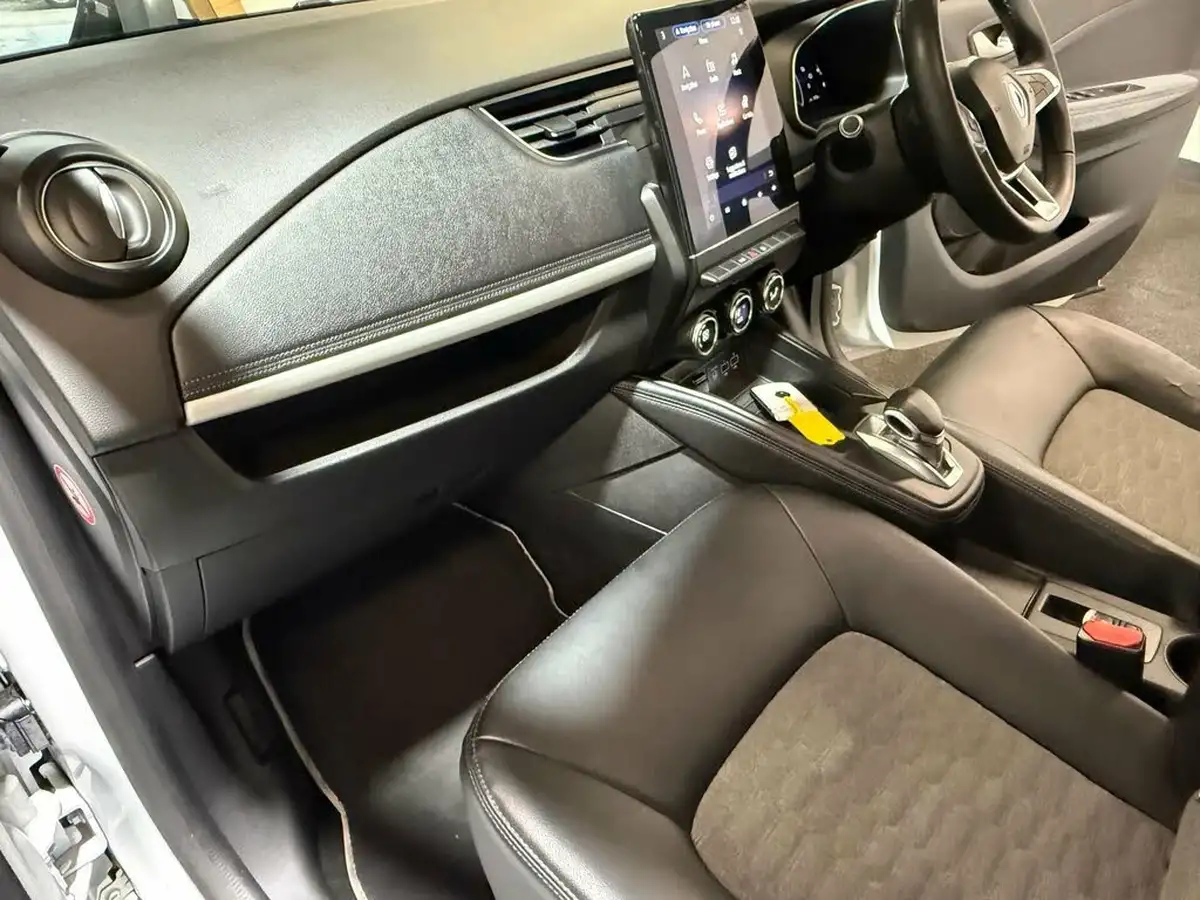 2020-renault-zoe-e-i-gt-line-big-40