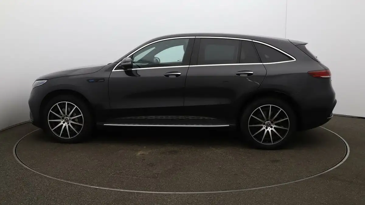 2022-mercedes-benz-eqc-e-eqc-400-amg-line-big-62