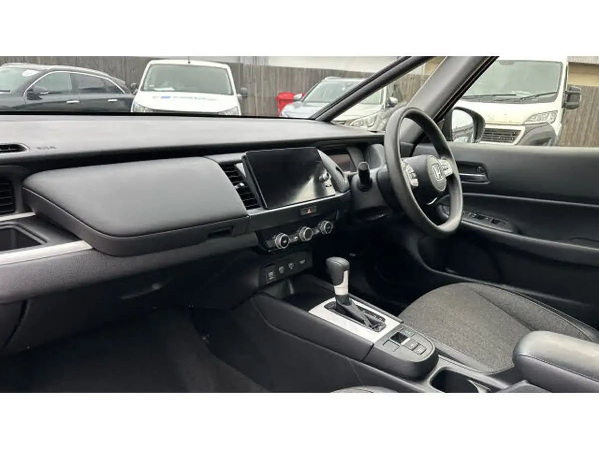 2022-honda-jazz-15-i-mmd-sr-109ps-big-8
