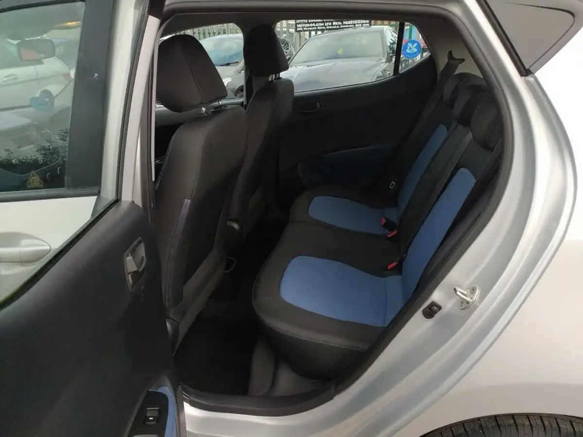 2014-hyundai-i10-12-se-big-10