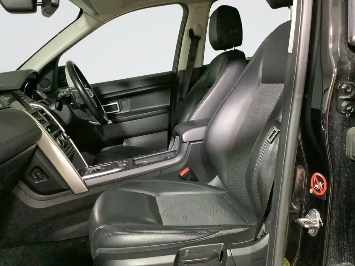 2016-land-rover-discovery-sport-20td4-se-180ps-awd-ss-auto-big-11