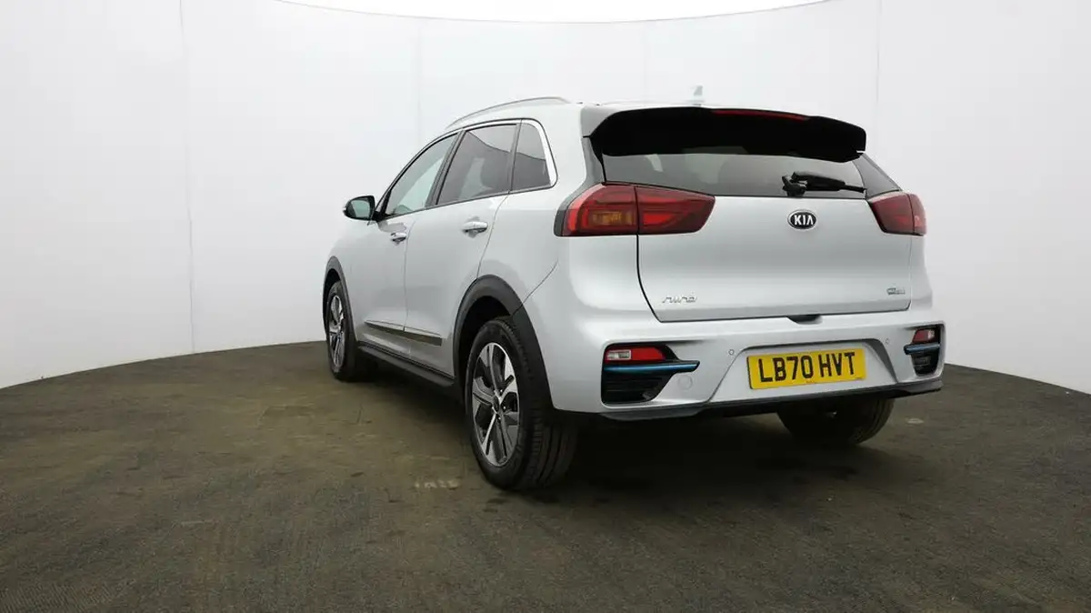 2021-kia-e-niro-ev-4-big-41