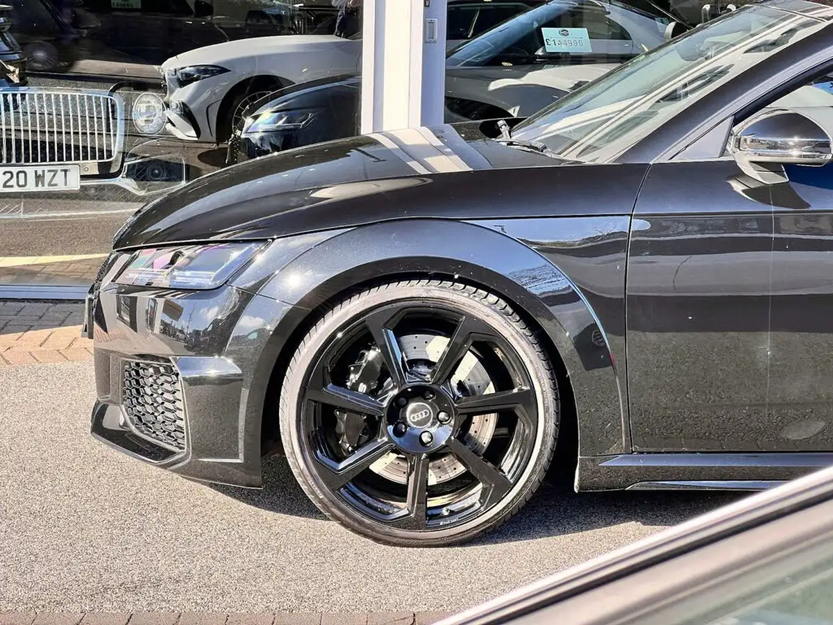 2020-audi-tt-roadster-25-tfsi-rs-audi-sport-edition-big-4