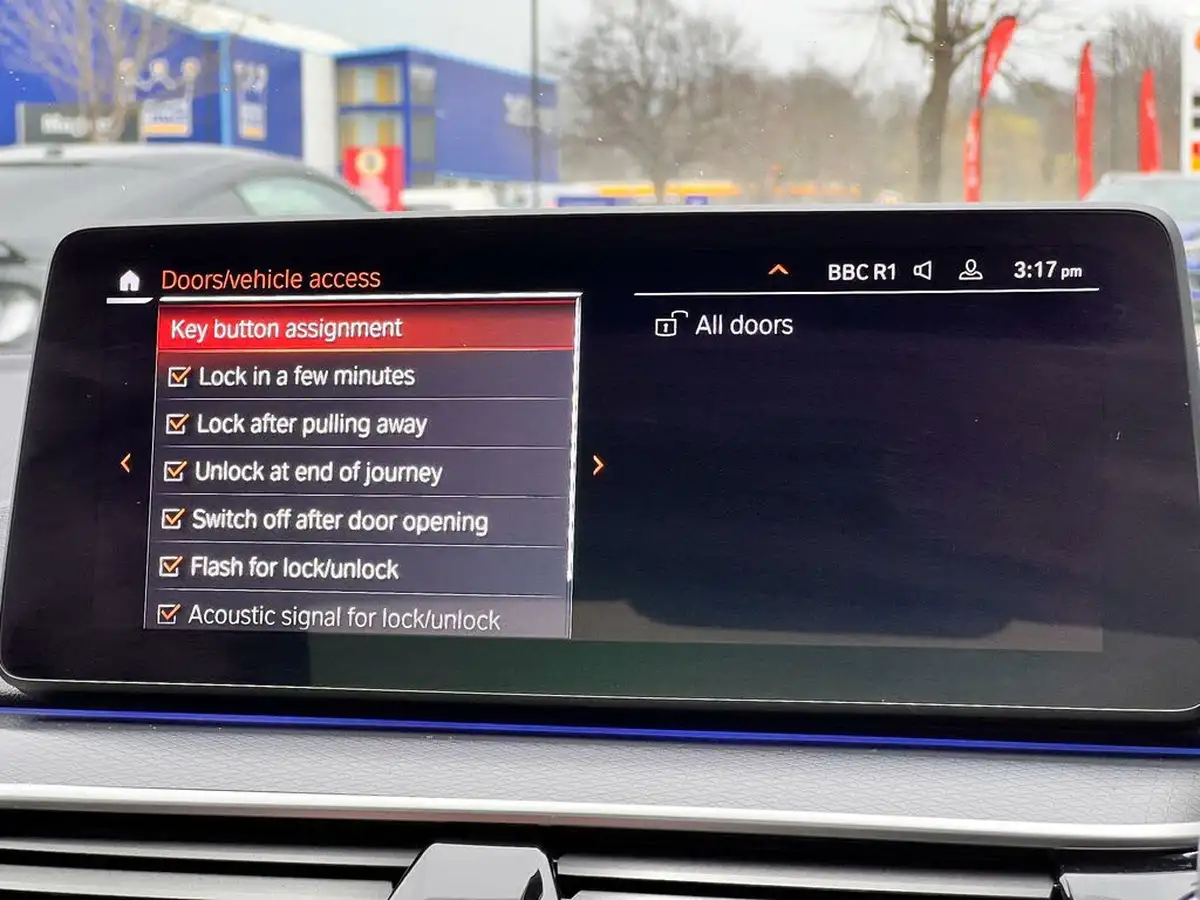 2022-bmw-5-series-20td-520d-xdrive-m-sport-mht-saloon-4d-big-55
