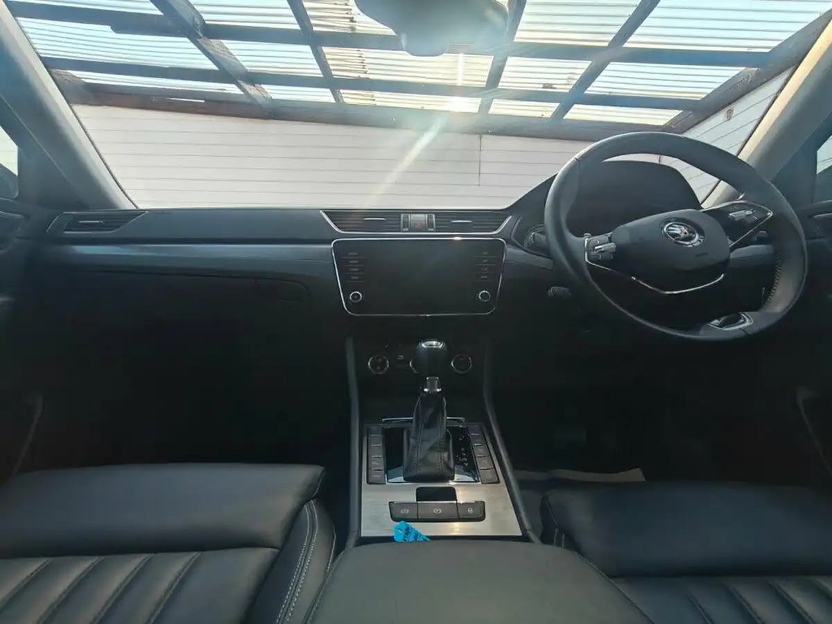 2020-skoda-superb-14-tsi-se-l-estate-big-52