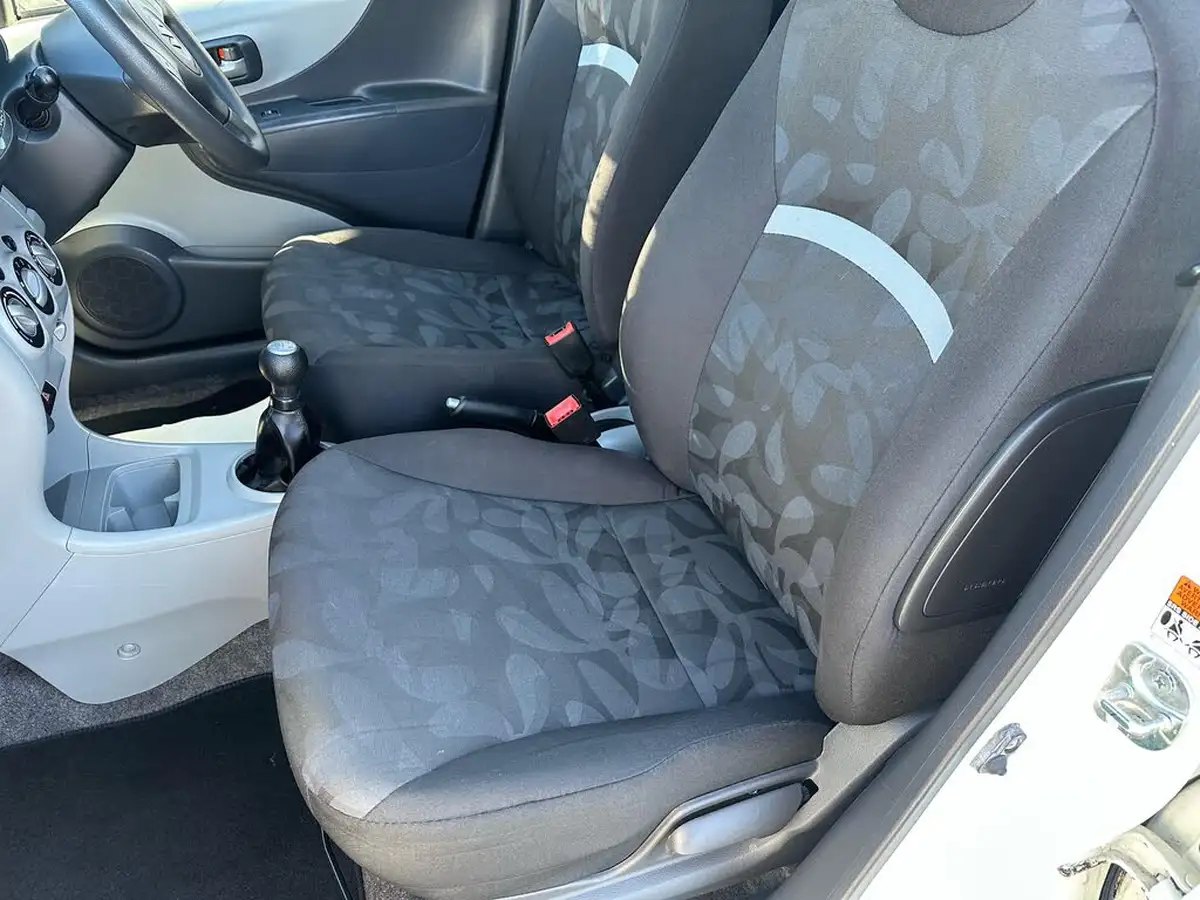 2012-suzuki-alto-10-sz2-big-16