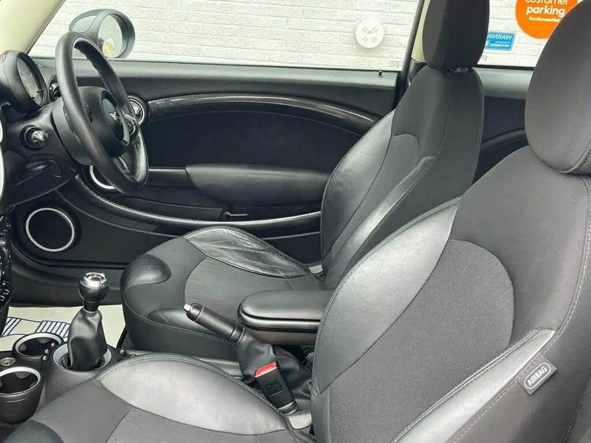 2012-mini-cooper-16-cooper-s-hatchback-3d-big-46