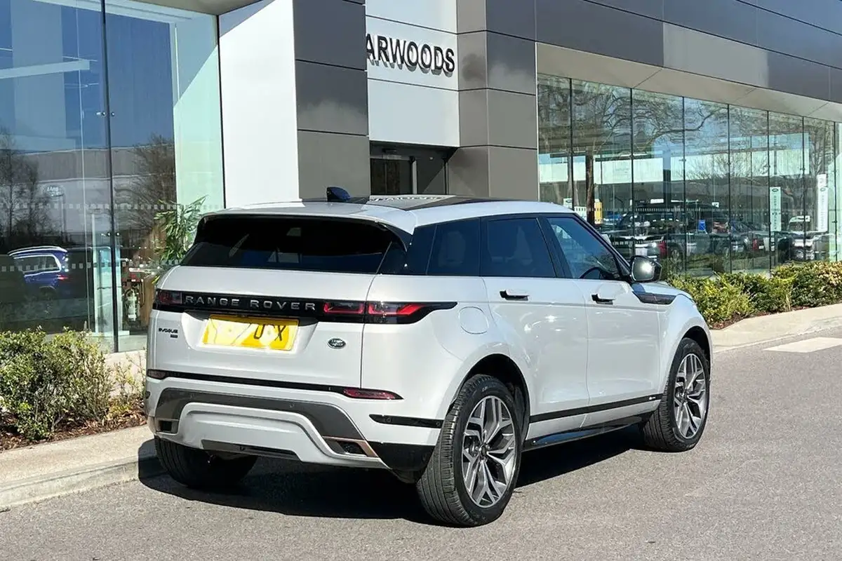 2021-land-rover-range-rover-evoque-15-p300e-r-dynamic-hse-big-9