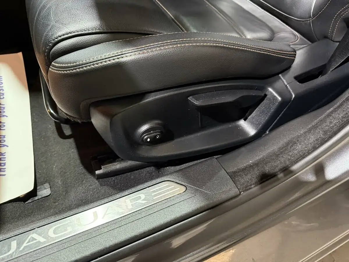 2017-jaguar-xe-20d-prestige-163ps-ss-1999cc-auto-big-11