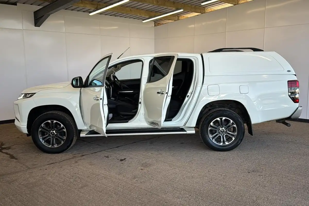 2019-mitsubishi-l200-22di-d-warrior-big-7