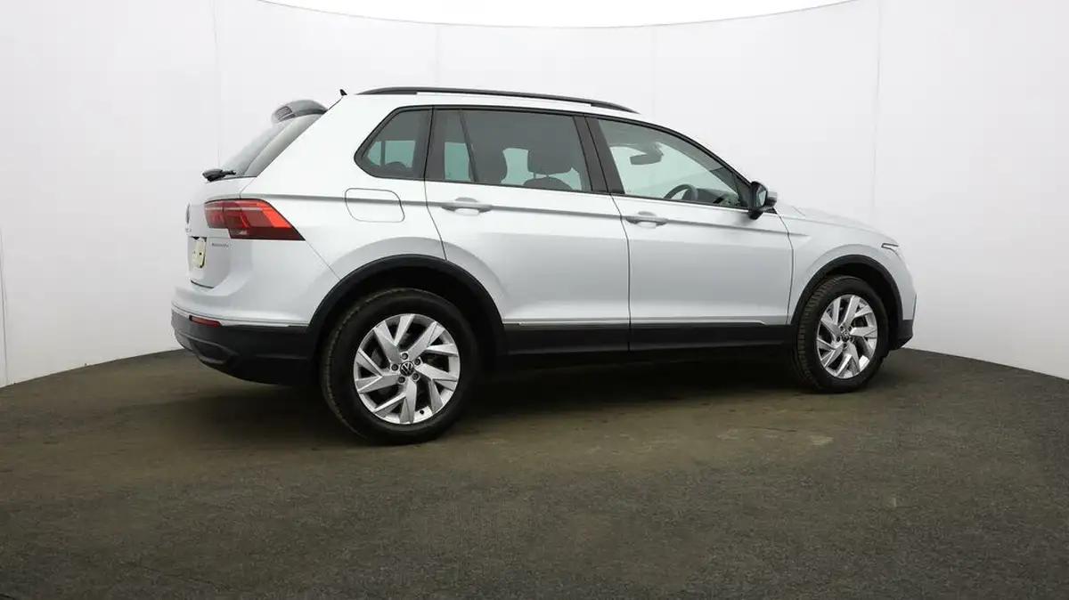 2022-volkswagen-tiguan-14-tsi-life-big-49