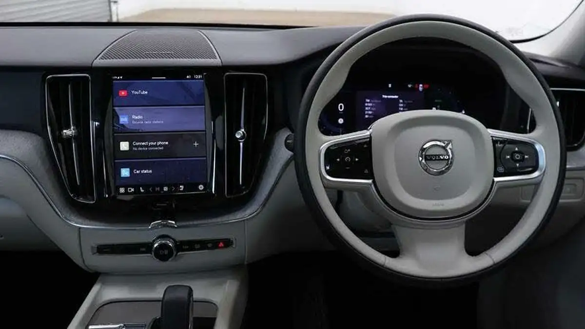 2024-volvo-xc60-20-t6-plus-big-9