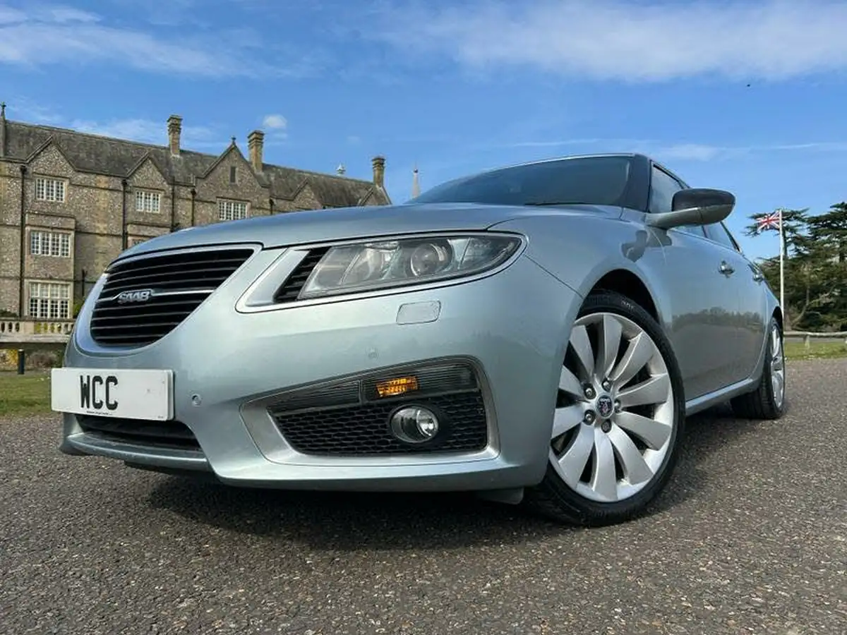 2010-saab-9-5-28-aero-big-35