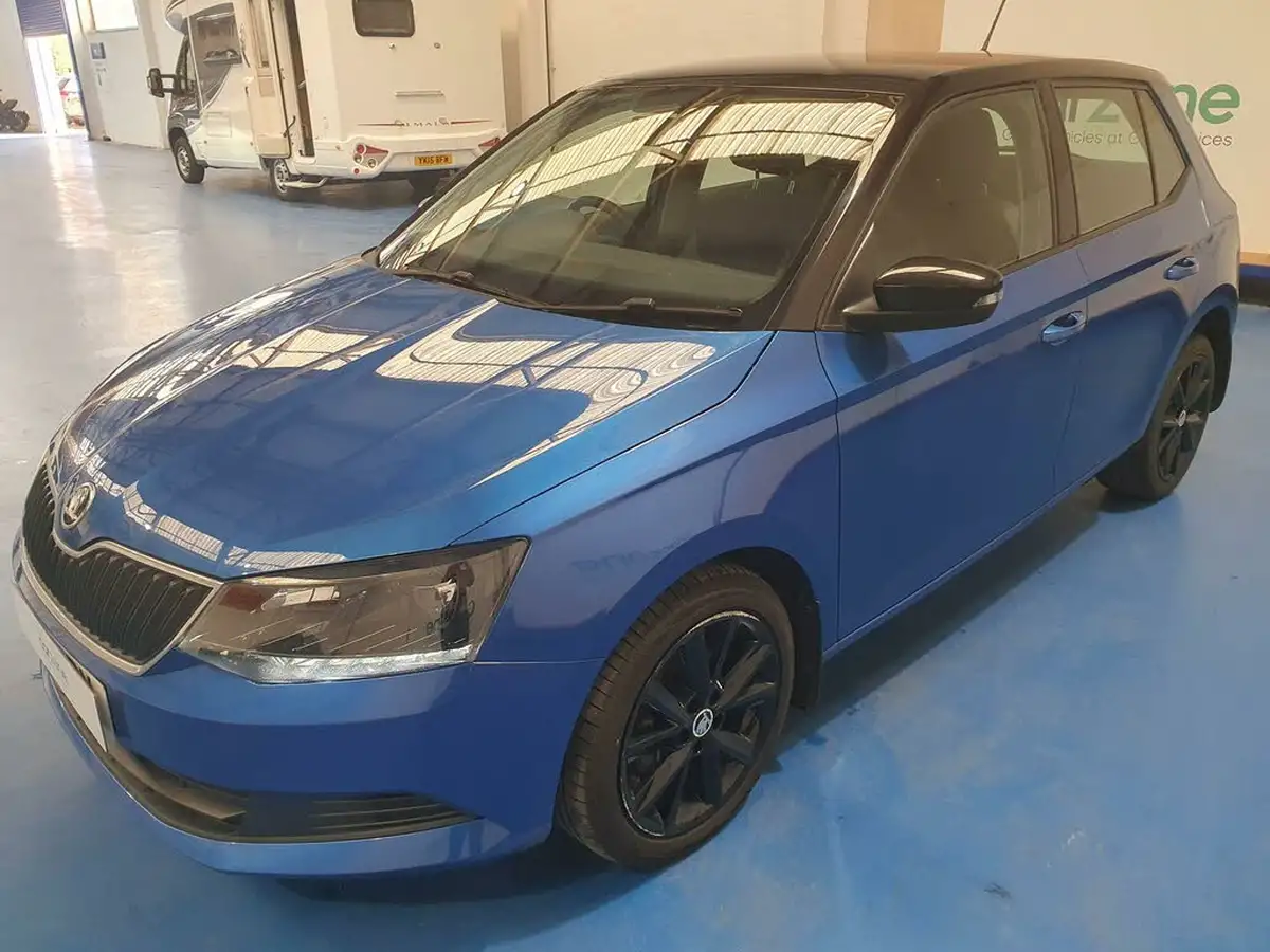 2016-skoda-fabia-12-tsi-colour-edition-big-6