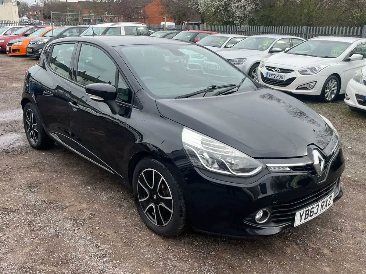 2014-renault-clio-15td-dynamique-medianav-ss-eco-big-2