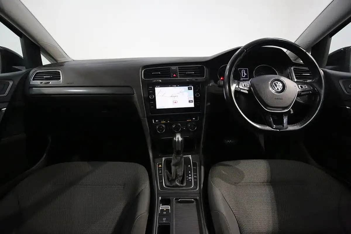 2020-volkswagen-golf-15-tsi-match-edition-150ps-estate-dsg-big-1