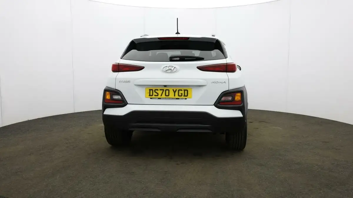 2020-hyundai-kona-10-t-gdi-play-big-5
