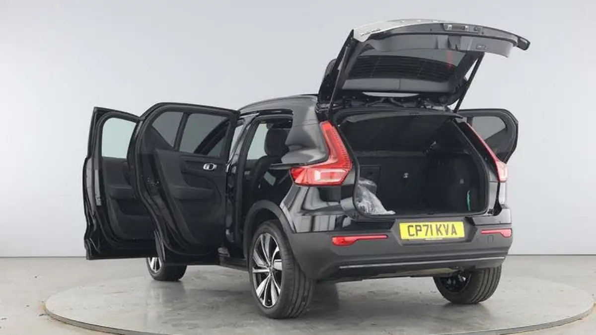 2022-volvo-xc40-15-t5-r-design-pro-big-10
