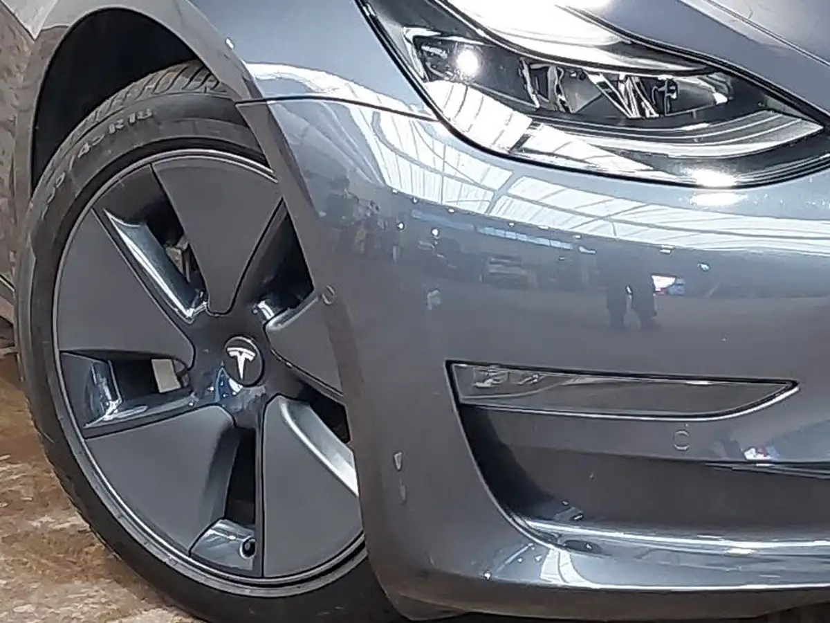 2021-tesla-model-3-e-long-range-4x4-big-8