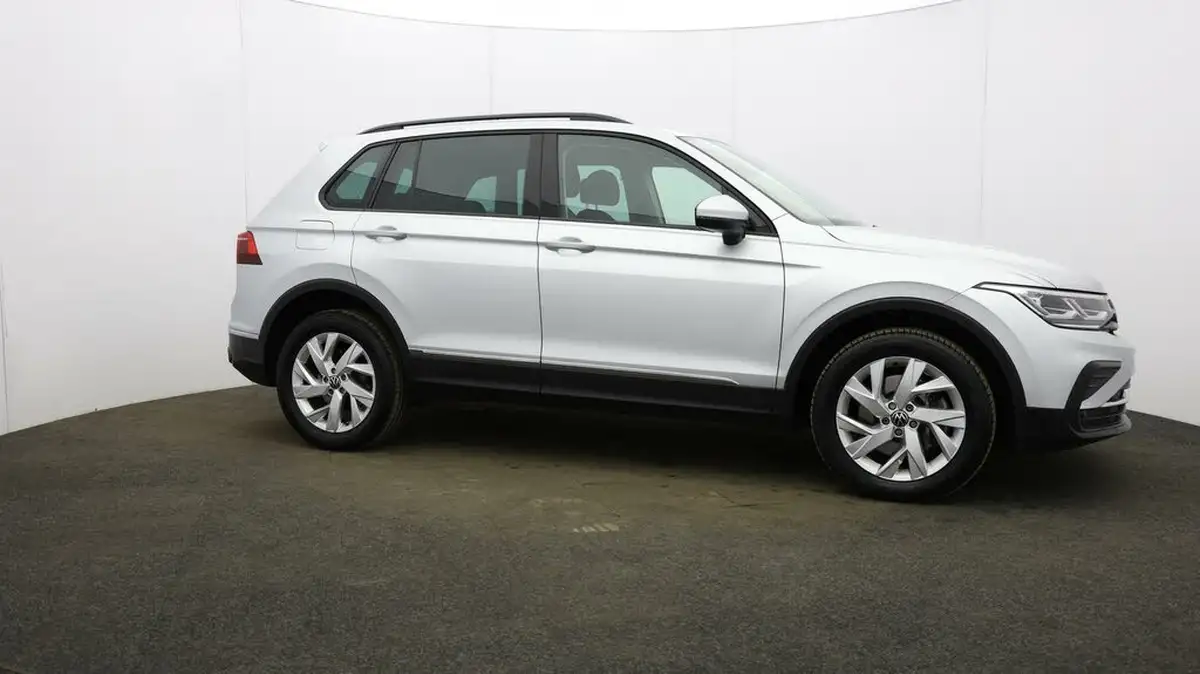 2022-volkswagen-tiguan-14-tsi-life-big-7