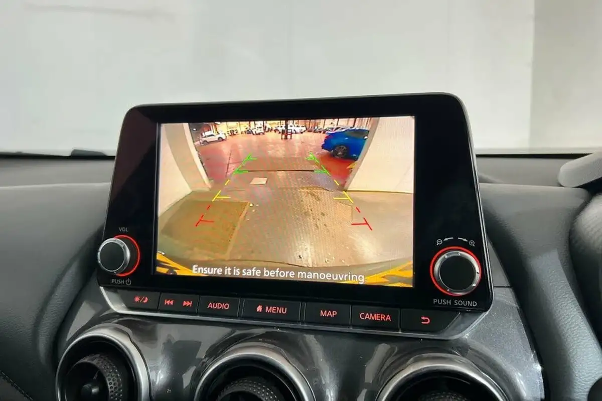 2021-nissan-juke-10-dig-t-n-connecta-big-12