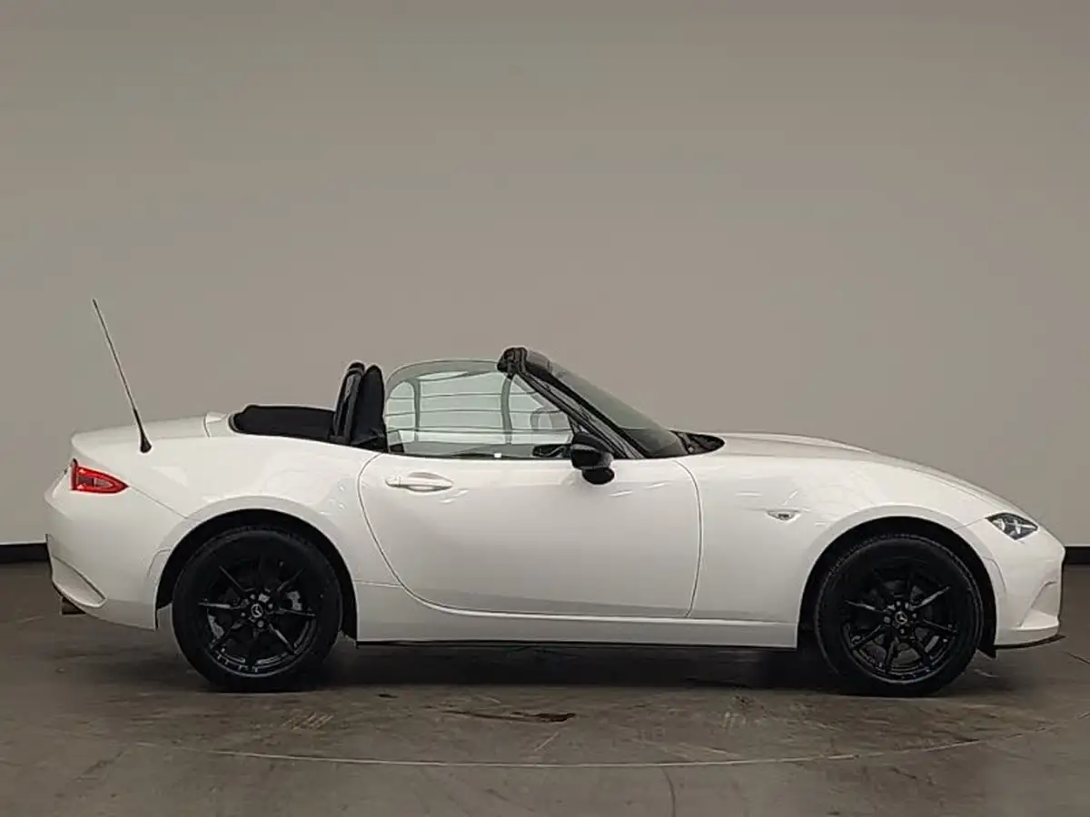 2022-mazda-mx-5-15-se-l-rf-big-2