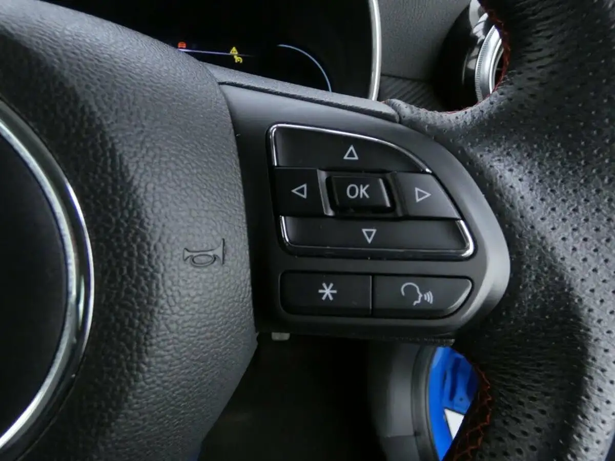 2023-mg-zs-suv-10t-gdi-exclusive-auto-big-14