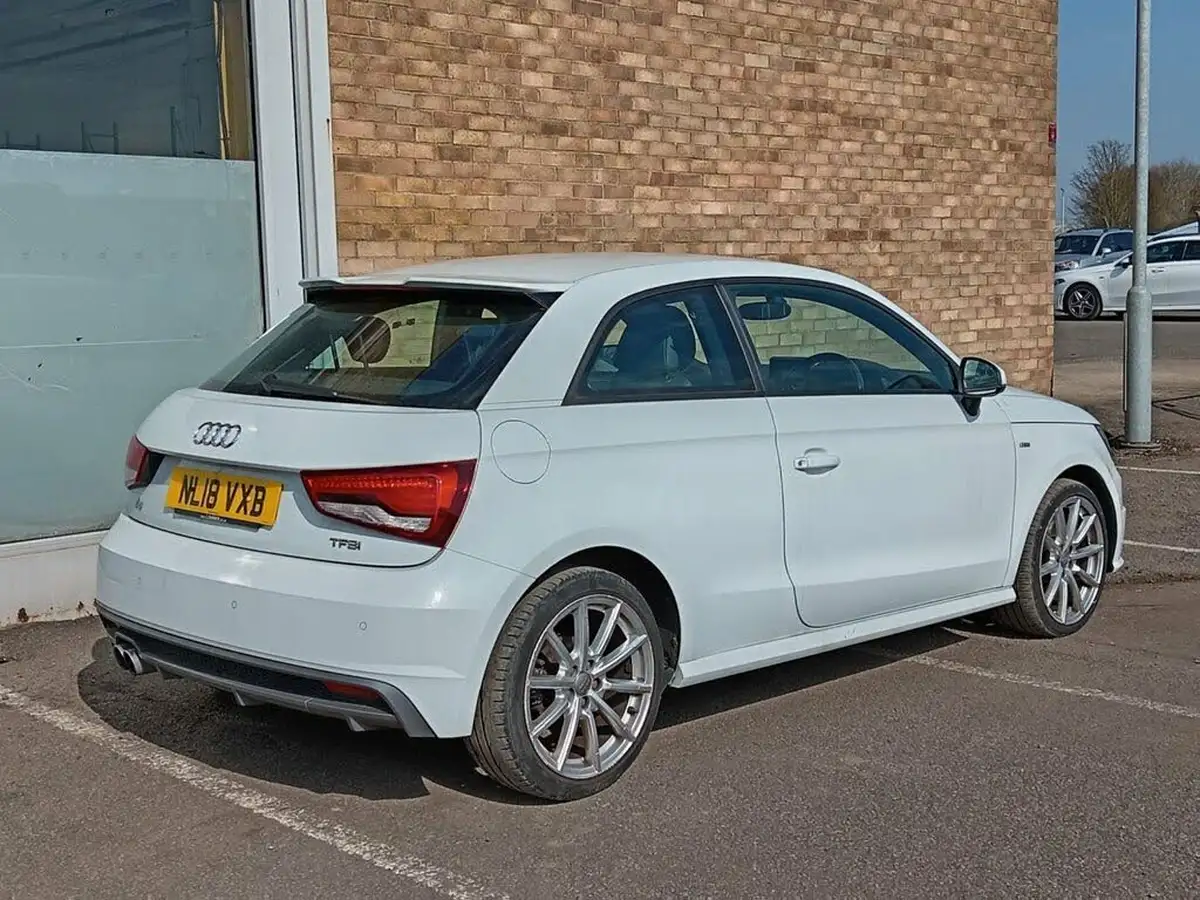 2018-audi-a1-14-tfsi-s-line-nav-125ps-hatchback-3d-tronic-big-2