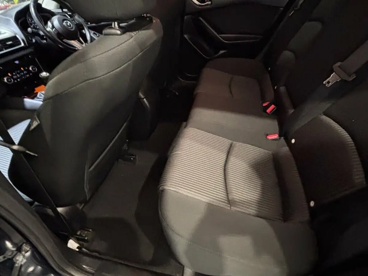 2014-mazda-mazda3-20-se-l-nav-hatchback-5d-big-17