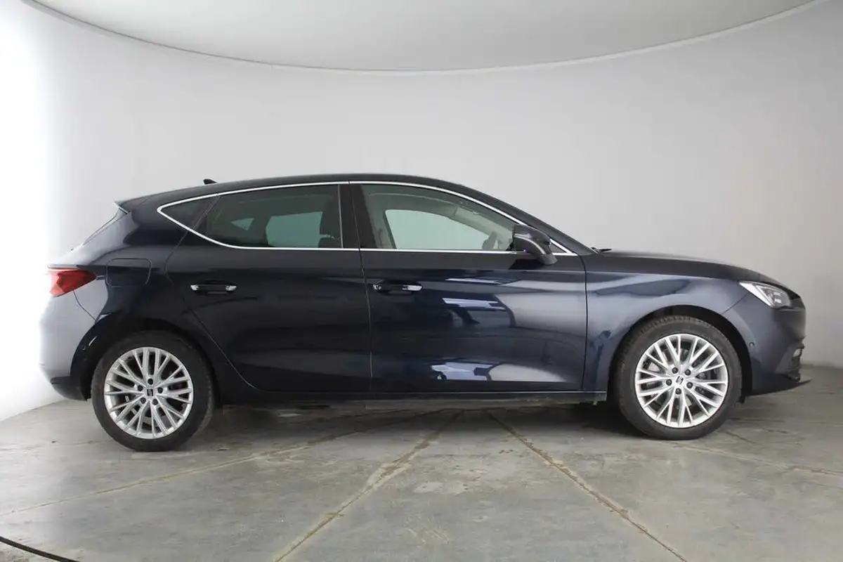 2021-seat-leon-14-e-hybrid-xcellence-hatchback-big-9