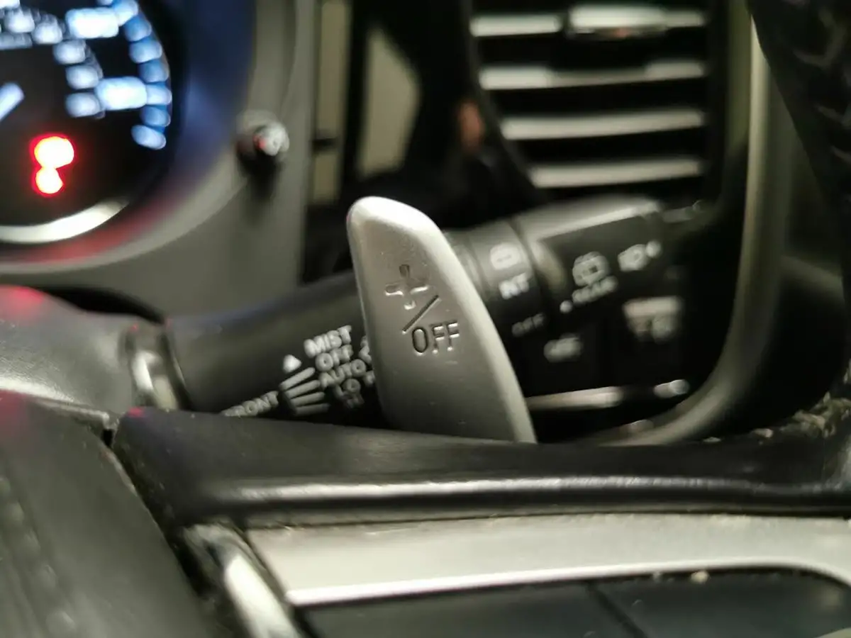 2021-mitsubishi-outlander-24-dynamic-phev-big-17