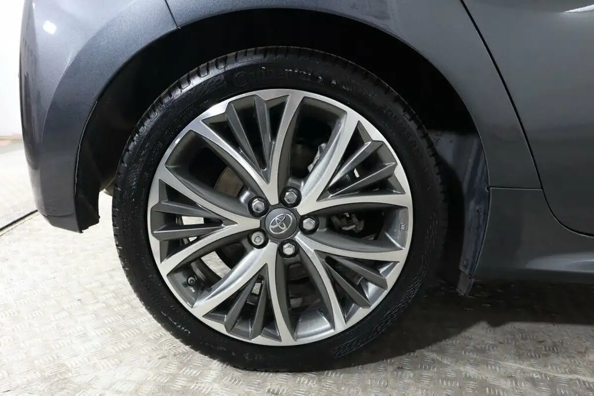 2021-toyota-yaris-15-vvt-i-excel-big-12