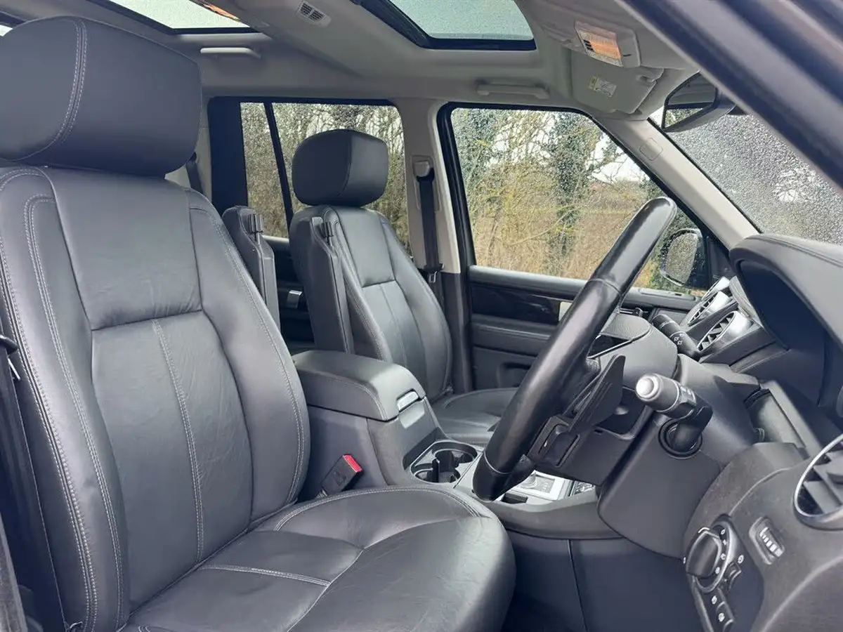 2016-land-rover-discovery-4-30-sd-v6-landmark-big-6