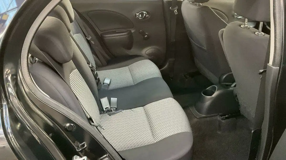 2015-nissan-micra-12-acenta-80ps-cvt-big-9