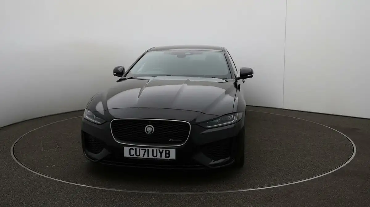2021-jaguar-xe-20-d200-r-dynamic-se-big-32